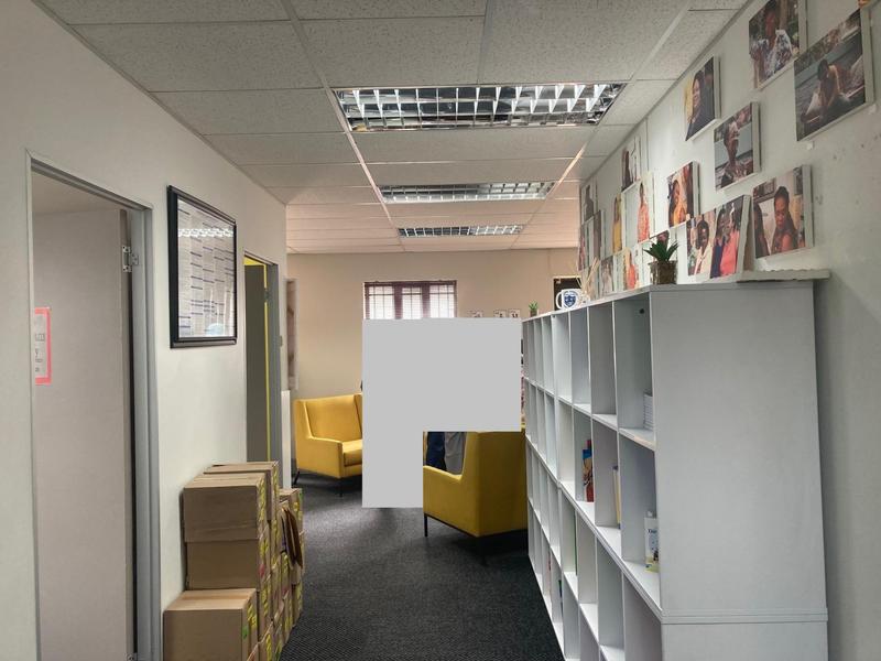 To Let Commercial Property for Rent in Newton Park Eastern Cape